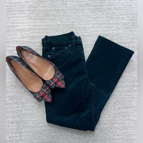 J. Crew Factory Pants - J. Crew green corduroy crop pants - size 26 - excellent condition